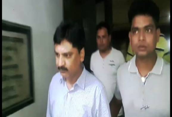 রেলে ও বিদেশে চাকরির নামে কয়েক কোটি টাকা হাতিয়ে পুলিশের জালে মহিলা সহ ৪ প্রতারক