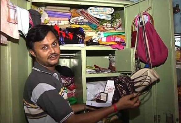 সিঁথির জনবহুল এলাকায় ব্যবসায়ীর বাড়িতে ভয়াবহ চুরি, লুঠ টাকা-গয়না