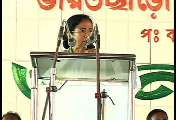 কেন্দ্র দেশ ভাগ করতে চাইছে, বিপন্ন গণতন্ত্র-স্বাধীনতা,ভারত ছাড়ো বিজেপি, বললেন মমতা