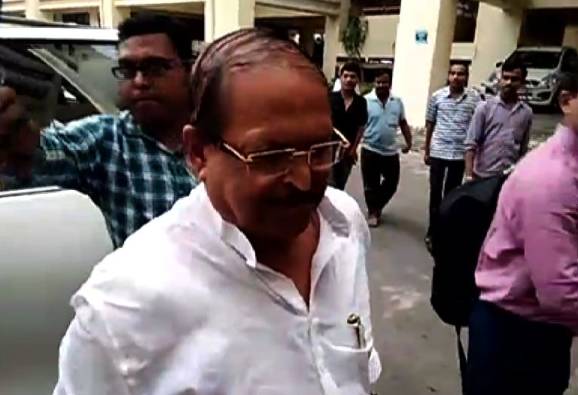 নারদ কাণ্ডে ইডির দফতরে হাজিরা সুব্রতর, টাকা নেওয়ার কথা স্বীকার