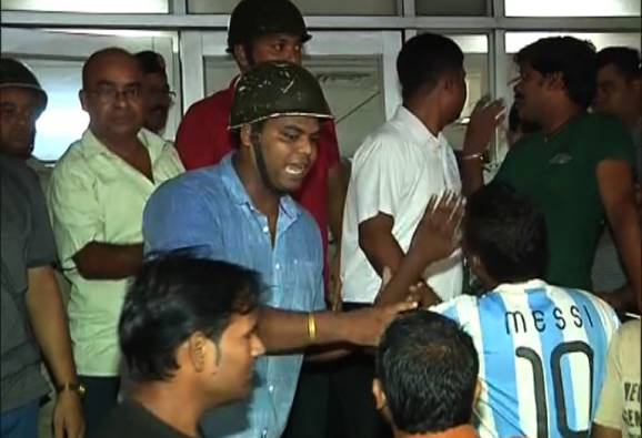 রোগী মৃত্যুকে ঘিরে নিউ আলিপুরের বি পি পোদ্দার হাসপাতালে ধুন্ধুমার, পুলিশের সঙ্গে ধস্তাধস্তি