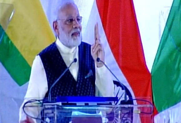 আমরা দেশকে বদলাচ্ছি না, নতুন ভারত গড়ে তুলছি: মোদী
