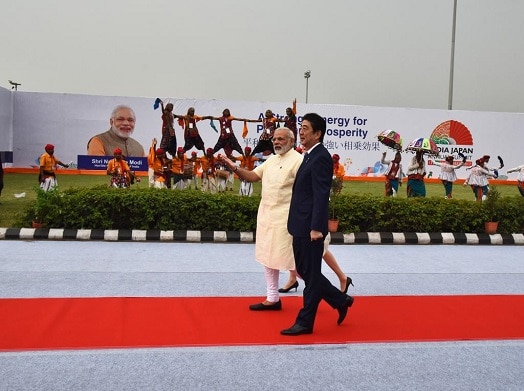 নজরে চিন, প্রতিরক্ষা সহযোগিতা বাড়াতে বৃহস্পতিবার কথা হবে মোদী, অ্যাবের