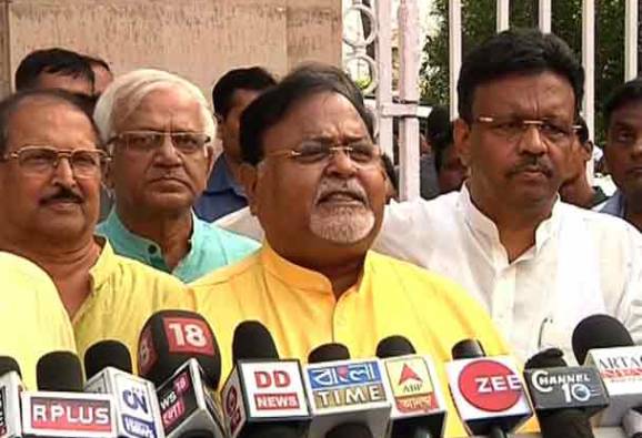 বিরোধীদের বিরুদ্ধে পাল্টা অশান্তির অভিযোগ এনে নির্বাচন কমিশন-রাজ্যপালের কাছে তৃণমূল