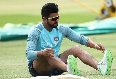 ফের ধাক্কা চেন্নাই শিবিরে, চোটের জন্য আগামী দুটি ম্যাচে খেলতে পারবেন না রায়না