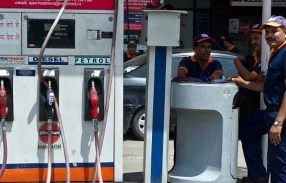 see here how you pay 79 rupees for one liter petrol which made in only 31 rupees
