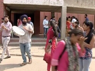 ਫਿਰ ਸੜਕਾਂ 'ਤੇ ਉੱਤਰੇ ਯੂਨੀਵਰਸਿਟੀ ਵਿਦਿਆਰਥੀ