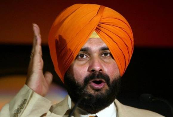 ਨਵਜੋਤ ਸਿੱਧੂ ਖਿਲਾਫ ਮਾਣਹਾਨੀ ਦਾ ਮੁਕੱਦਮਾ ਠੋਕਣਗੇ ਬਾਦਲ