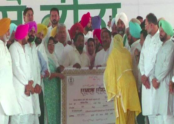 ਮੁੱਖ ਮੰਤਰੀ ਦੀ ਗ਼ੈਰ-ਹਾਜ਼ਰੀ 'ਚ ਜਾਖੜ ਨਿਭਾਇਆ ਕੈਪਟਨ ਦਾ 'ਰੋਲ'