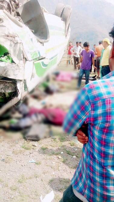 Bus-fell-into-gorge-in-sirmaur-5