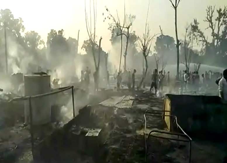 5-Fire-in-Ludhiana-Sofa-Factory-burnt-and-in-Roopnagar-slums-burnt