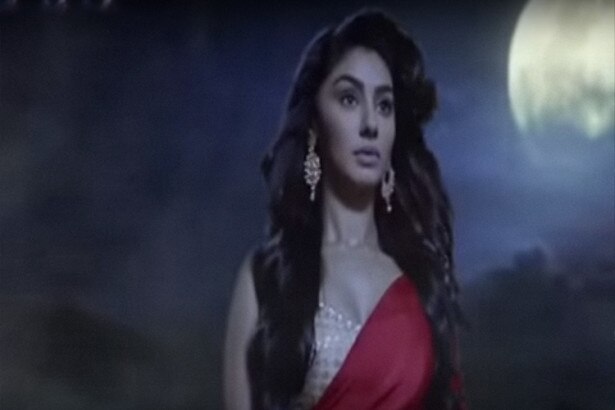 CONFIRMED! Sara Khan to replace Mahek Chahal as Manjaulika in Kavach