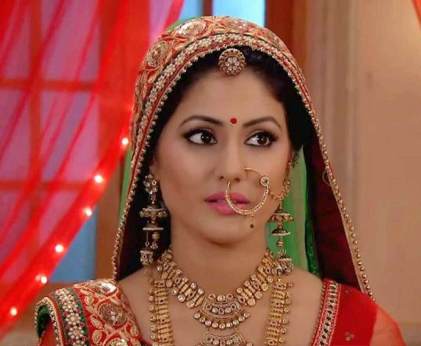 PICS: Hina Khan aka Yeh Rishta Kya Kehlata Hai's Akshara's SEXY PHOTO