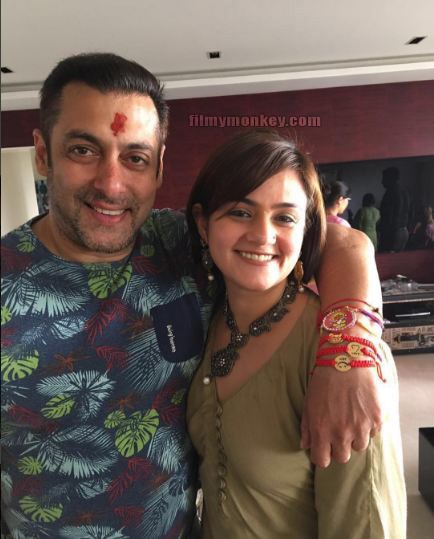 A Bollywood actor's Ex-wife REVEALS she had gatecrashed Salman Khan's