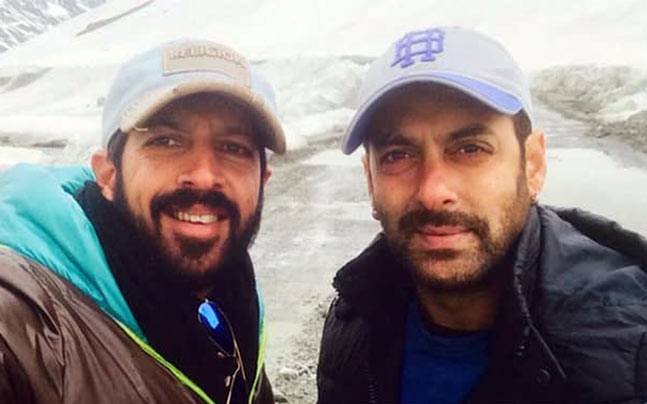 Salman with director Kabir Khan on the sets of 'Tubelight'. (Photo: Instagram)