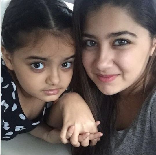 Aditi Bhatia and Ruhaanika Dhawan bonding on YHM sets