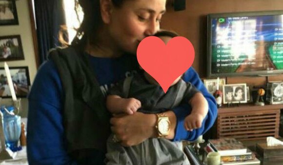 કરિનાનો તૈમુર સાથેનો First Pic, સુપર ક્યુટ લાગે છે છોટે નવાબ