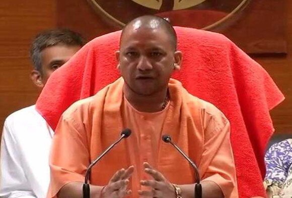 માસુમ બાળકોના મોત પર 28 કલાક બાદ CM યોગીએ મૌન તોડ્યું, જવાબદારીના બદલે ગણાવ્યા આંકડા
