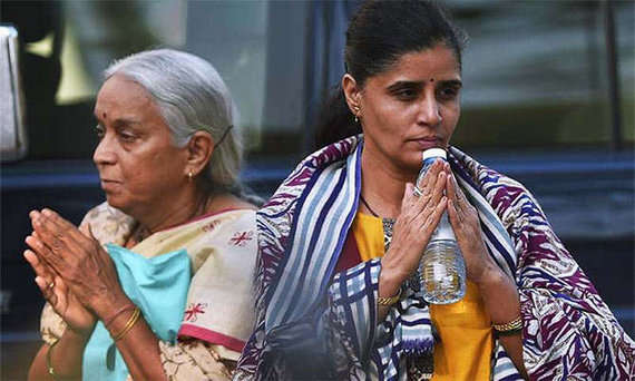 jadhav mother and wife