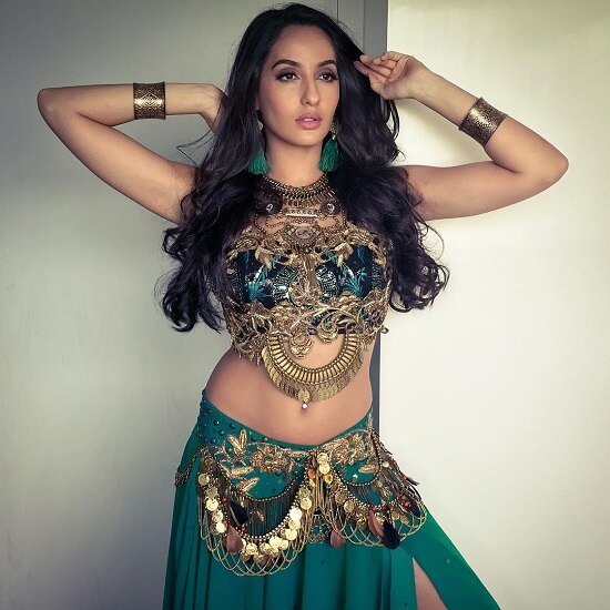 Bigg Boss Bahubali Nora Fatehi Belly Dance Hardy Sandhu Omg | બિગ બોસ