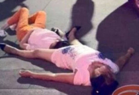 Two women faint on road after arguing non-stop for 8 hours