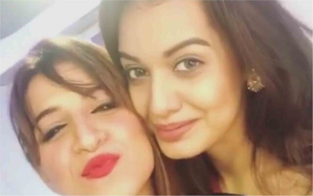 BIGG BOSS 11: Priyank Sharma's ex girlfriend Divya Agarwal PATCHES UP