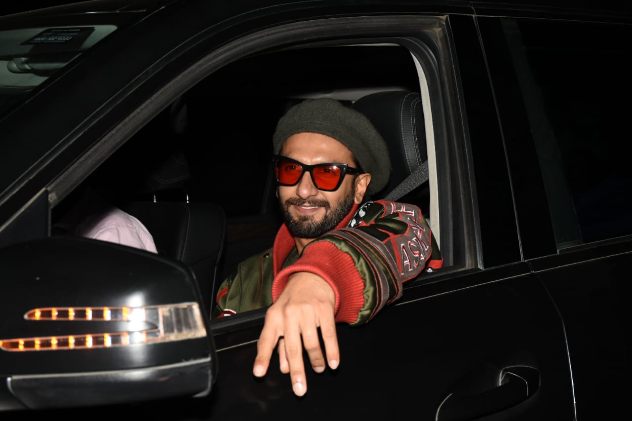 Gully Boy screening: Ranveer kisses wife Deepika as Ranbir joins