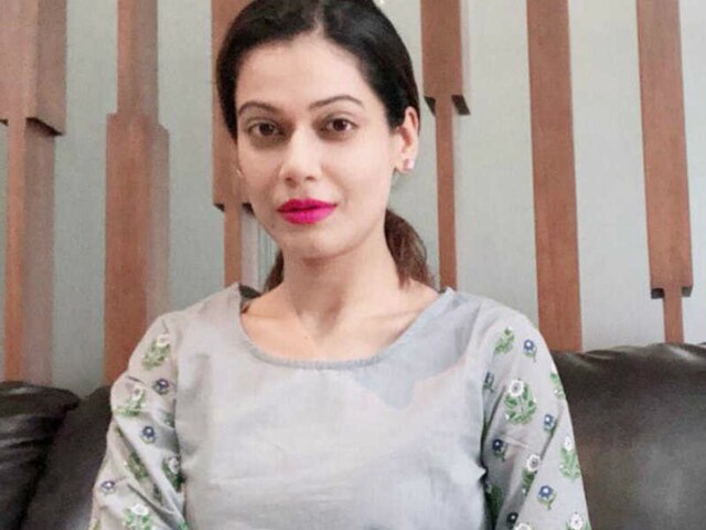 Payal Rohatgi blasts Mumbai cops for 'blocking' her on Twitter