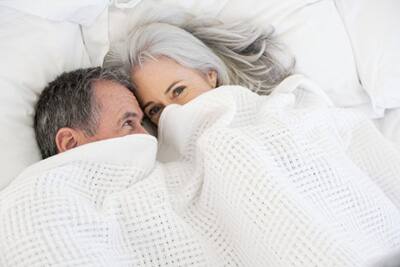 रोजाना सेक्स बचा सकता है प्रोस्टेट कैंसर से! Having 21 orgasms a month could be the key to preventing CANCER in men because it helps the prostate ‘flush out toxins