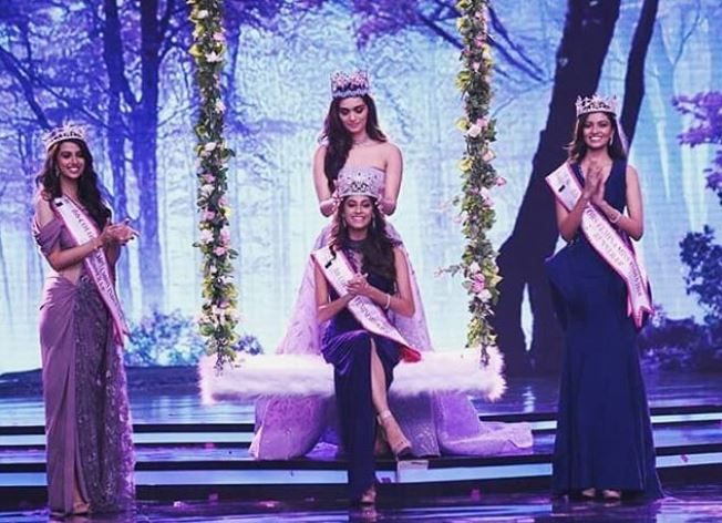 Miss World 2018: मानुषी छिल्लर आज दुनिया की नई विश्व सुंदरी को पहनाएंगी क्राउन, भारत की अनुकृति वास हैं दावेदार Miss World 2018: मानुषी छिल्लर आज दुनिया की नई विश्व सुंदरी को पहनाएंगी क्राउन, भारत की अनुकृति वास हैं दावेदार