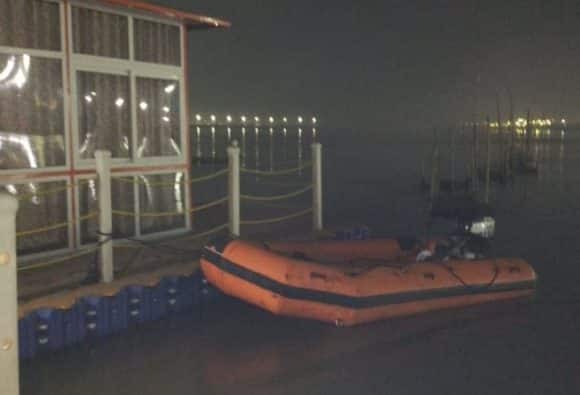 Kumbh Mela 2019: त्रिवेणी संगम के बीच बना VVIP बाथिंग आइसलैंड, रेस्ट रूम और चेंजिंग रूम की है व्यवस्था