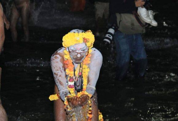 Kumbh Mela 2019: तीसरा शाही स्नान आज, तस्वीरों में देखें बसंत पंचमी पर कुंभ के रंग