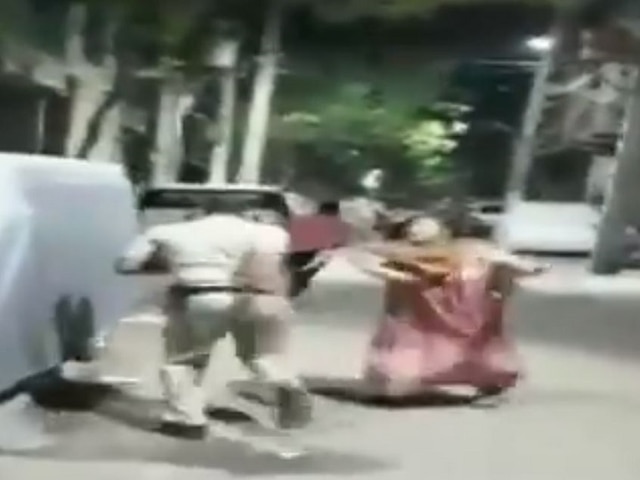 Image result for A Delhi police constable was allegedly beaten up by the residents of JJ colony in New Delhi Kalindi Kunj area in the early hours of August 3, said the Delhi Police. The constable was patrolling the area for bootleggers when the incident took place. 1 arrested