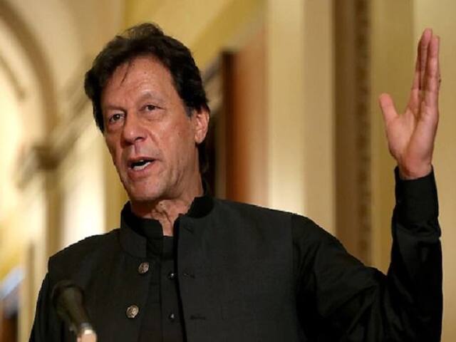 Imran Khan and Qamar Bajwa on Friday visited LoC