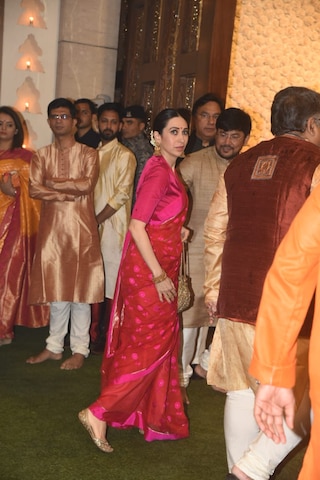 मुकेश अंबानी के घर पधारे गणपित बप्पा, पूजा में शरीक होने पहुंचे दिग्गज सितारे, देखें तस्वीरें मुकेश अंबानी के घर पधारे गणपित बप्पा, पूजा में शरीक होने पहुंचे दिग्गज सितारे, देखें तस्वीरें