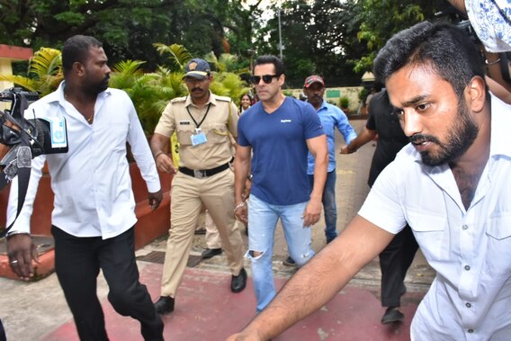 Maharashtra Election मà¥à¤ सलमान à¤à¤¾à¤¨ नॠà¤à¥ डाला वà¥à¤, à¤à¤¸ à¤
à¤à¤¦à¤¾à¤à¤¼ मà¥à¤ पहà¥à¤à¤à¥ पà¥à¤²à¤¿à¤à¤ सà¥à¤à¥à¤¶à¤¨