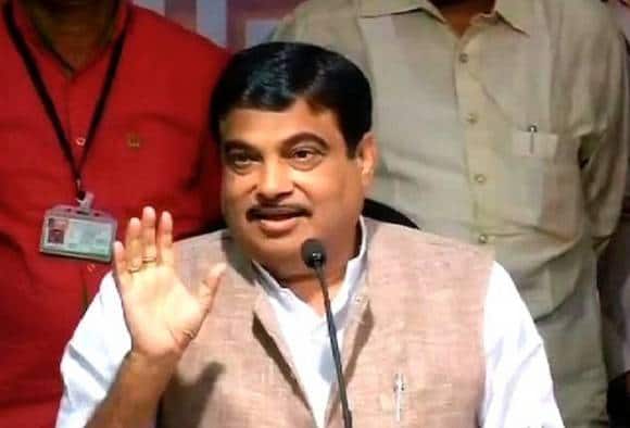 महाराष्ट्रातील रस्त्यांसाठी 50 हजार कोटी, गडकरींची घोषणा