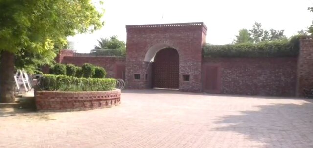 Ravidas temple demolish, Harsimrat Kaur Badal house Siege by various committees