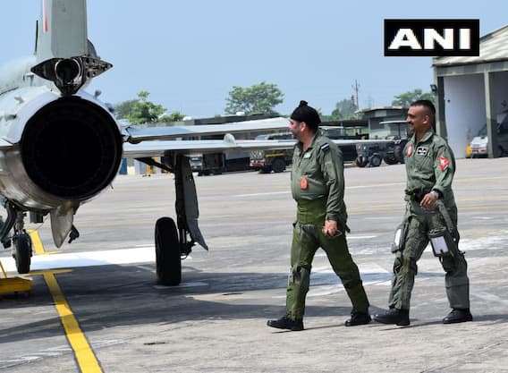 ਵਿੰਗ ਕਮਾਂਡਰ ਅਭਿਨੰਦਨ ਹੁਣ ਫਲਾਇੰਗ ਇੰਸਟ੍ਰਕਟਰ ਬਣੇ, ਬੀਐਸ ਧਨੋਆ ਨਾਲ ਉਡਾਇਆ ਮਿੱਗ-21