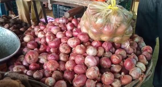 ਪਿਆਜ਼ ਤੋਂ ਬਾਅਦ ਹੁਣ ਟਮਾਟਰ ਨੇ ਲਿਆਂਦੀ ਹਨ੍ਹੇਰੀ, ਅਸਮਾਨੀਂ ਛੂਹੇ ਭਾਅ