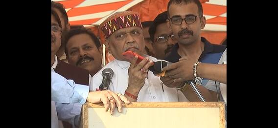 ਬੀਜੇਪੀ ਦੀ ਰੈਲੀ 'ਚ ਫਗਵਾੜਾ ਨਹੀਂ ਪਹੁੰਚੇ ਮਨੋਜ ਤਿਵਾੜੀ, ਭਾਸ਼ਣ ਸੁਣੇ ਬਿਨਾਂ ਰੈਲੀ 'ਚੋਂ ਤੁਰਦੇ ਬਣੇ ਲੋਕ