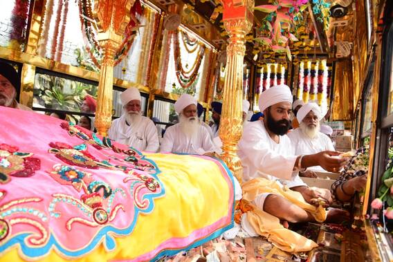 ਨਨਕਾਣਾ ਸਾਹਿਬ ਲਈ ਦਿੱਲੀ ਤੋਂ ਰਵਾਨਾ ਹੋਇਆ ਨਗਰ ਕੀਰਤਨ, ਵੇਖੋ ਤਸਵੀਰਾਂ