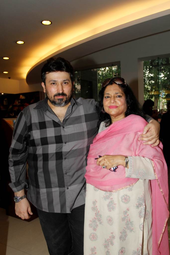 IN PICS: Amitabh Bachchan launches Amjad Khan’s son Shadab’s book ...