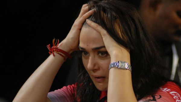 Preity Zinta is fed up of manufactured news'; Quashes marriage report again!