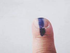 52 candidates are contesting loksabha election from uttarakhand उत्तराखंड की पांच सीटों पर 52 उम्मीदवार, जनता किसे पहुंचाएगी लोकसभा?