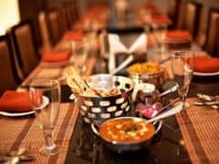 गोरखपुर में छिपा है स्वाद का खजाना, दावा है- यहां आप Dieting को कह देंगे बाय-बाय