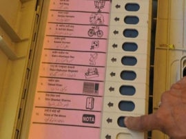 Loksabha Election 2019 Know about NOTA button on EVM Analysis: इस बार करें वोट पर चोट, NOTA को कहें BYE-BYE