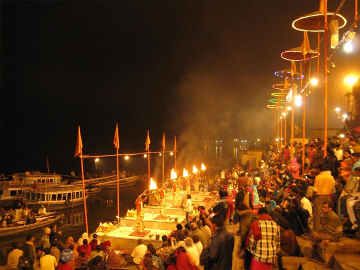 मस्ती और हुल्लड़बाजी के बीच बम-बम नजर आती है काशी, क्योंकि ई हौ राजा बनारस Top travel Places of Varanasi