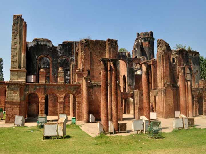 इन जगहों पर जाए बिना लखनऊ की यात्रा रह जाएगी अधूरी