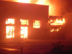 धान मिल में लगी भीषण आग, 60 लाख रुपये का माल जलकर खाक